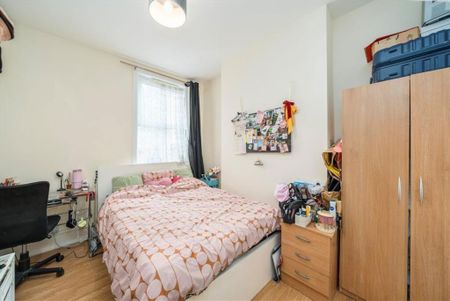 4 Bed Terraced House, Farmdale Road, SE10 - Photo 2