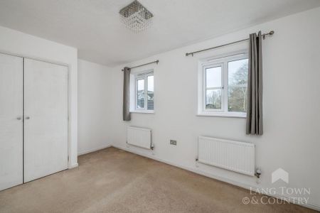 2 bedroom terraced house to rent - Photo 2