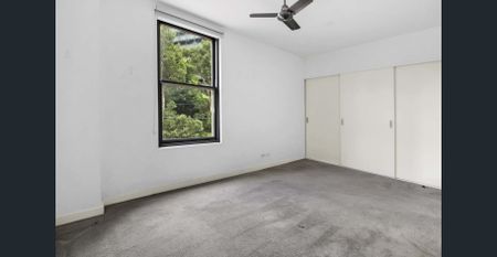 Inner City Warehouse Living - Photo 2