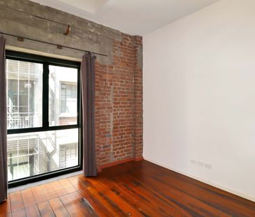 Apartment Living - Photo 4