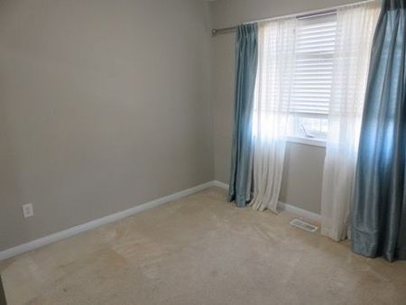 For Lease - 620 Ferguson Drive Unit# 44, Milton, Ontario - Photo 3