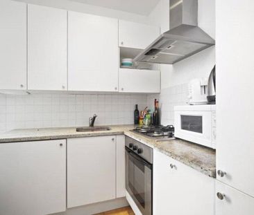 3 bedroom apartment to rent - Photo 5