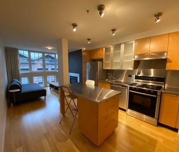 (DPMonline.ca) NYC-Inspired Yaletown Warehouse Conversion | 1072 Hamilton Street, Vancouver - Photo 1