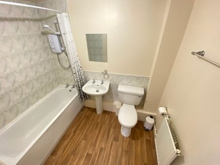 Cliff Avenue, Loughborough, LE11 - Photo 4