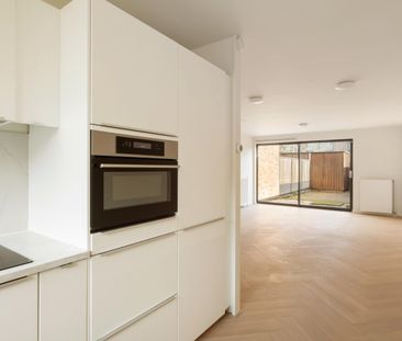 Te huur: Huis Bertha von Suttnerstraat 4 in Amsterdam - Photo 6