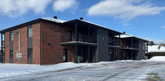 4 1/2 À LOUER (Bromptonville) - Photo 2