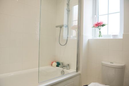 2 bedroom terraced house to rent - Photo 3