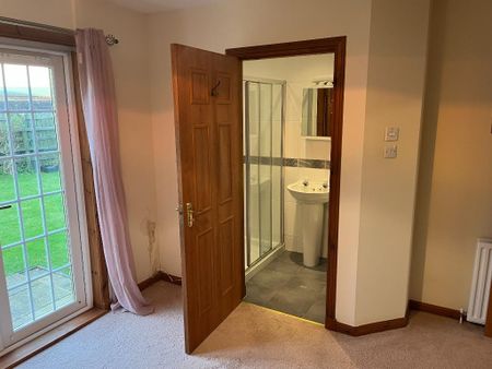 3 bedroom bungalow to rent - Photo 2