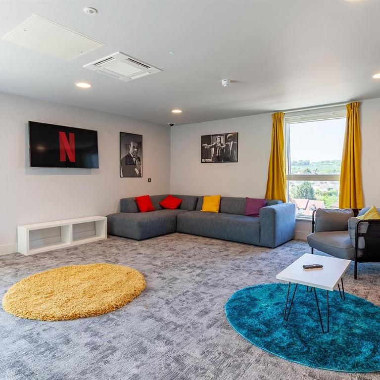 Studio to rent - Photo 1