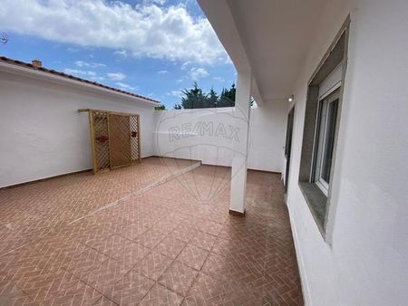 Moradia T2 - Photo 2