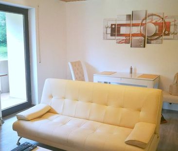 2-ZKB, vollmöbliert mit EBK & Balkon/Terrasse – barrierearm - Photo 5