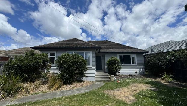 Updated Three Bedroom Papanui Home - Photo 1