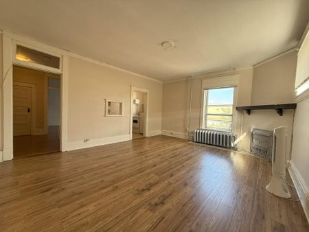 2175 Robinson St., Regina, Saskatchewan, S4T 2P8 - Photo 5