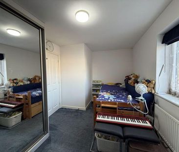 2 bedroom semi-detached house to rent - Photo 3