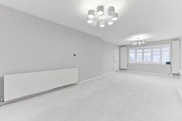 4 bedroom detached house to rent - Photo 1