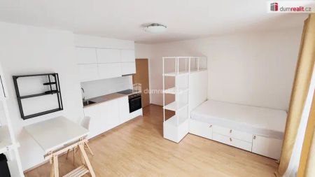 Světlý byt 1+kk, 32 m - Фото 4