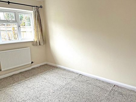 2 bedroom bungalow to rent - Photo 2