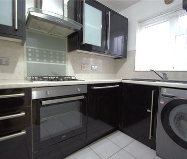 Fernleigh Close, Croydon, CR0 - Photo 3