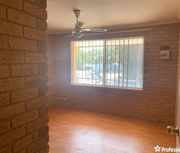 2/15 Carter Street, Geraldton WA 6530 - Photo 1