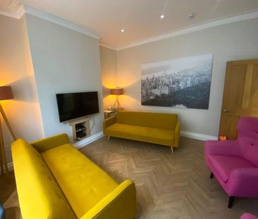 6 bedroom house to rent - Photo 1