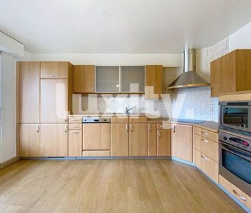 À louer à Coppet – Superbe attique de 4,5 pièces entièrement rénové... - Photo 4