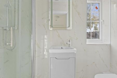 6 bedroom house to rent - Photo 2