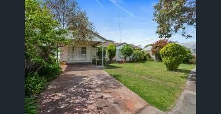 **REGISTER TO INSPECT VIA REALESTATE.COM.AU LINK & PHOTO ID MUST BE PROVIDED AT ENTRY, WHEN VIEWING ALL RENTAL PROPERTIES WITH BARRY PLANT FRANKSTON* - Photo 3