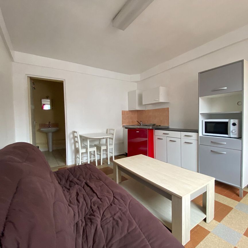 Location Appartement 1 pièce 17m² LE MESNIL ESNARD 76240 - Photo 1