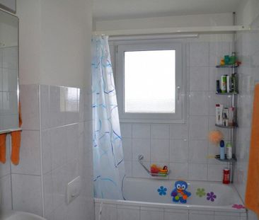 Center-near living with all daily needs - Photo 4