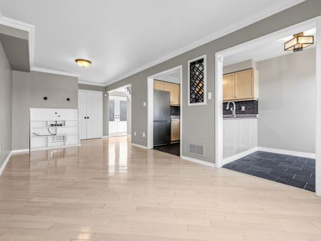 For Lease - 284 Pinnacle Trail, Aurora, Ontario - Photo 3