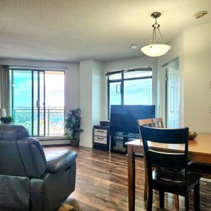 1811, 1121 6 Ave, SW, Calgary, AB - Photo 2