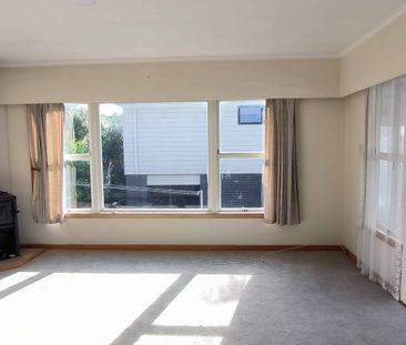 Two-bedroom with sea views near Howick Village - Photo 5