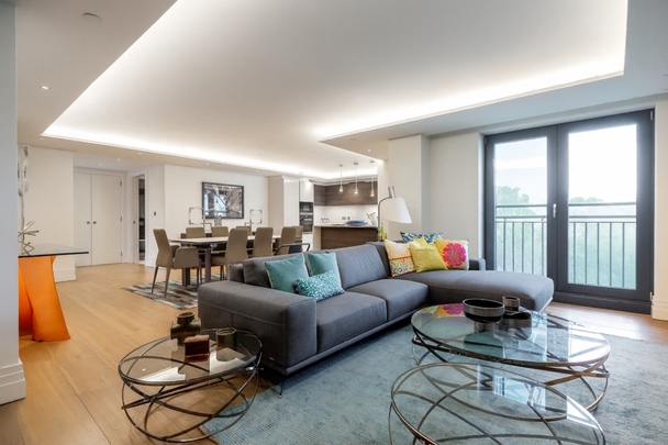 3 bedroom flat to rent - Photo 1