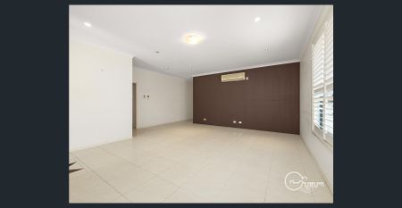 RENTAL DISCLAIMER: Rent will increase from $570 PW to $610 PW after the 10th Aug 2026 for the remainder of the lease. - Photo 3