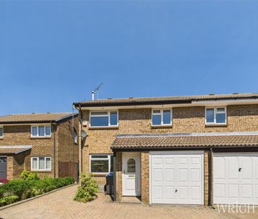 3 bedroom House - FORRESTERS DRIVE, WELWYN GARDEN CITY - Photo 5