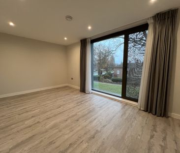 6 Murray Green, Woking - 3 bedrooms Property for lettings - Seymours - Photo 1