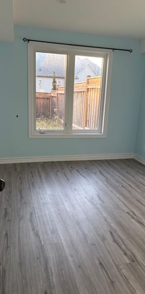 For Lease - 1816 Silverstone Crescent, Oshawa, Ontario - Photo 1