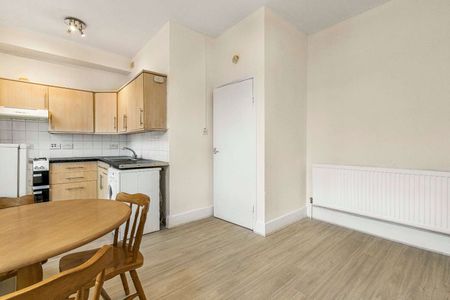One bedroom apartment in the heart of Dalston. - Photo 3