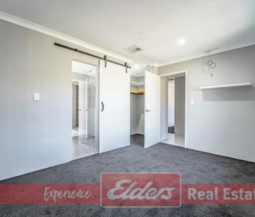 BREE IS THE PLACE TO BE! - Photo 1