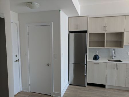 For Lease - 150 Fairview Mall Drive Unit# 211, Toronto, Ontario - Photo 3