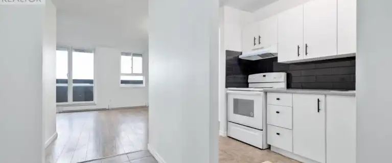 1410 - 2020 JASMINE CRESCENT | 1410 - 2020 JASMINE CRESCENT, Ottawa - Photo 1
