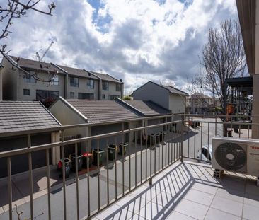 Cosy 1-bedroom in Gungahlin - Photo 1