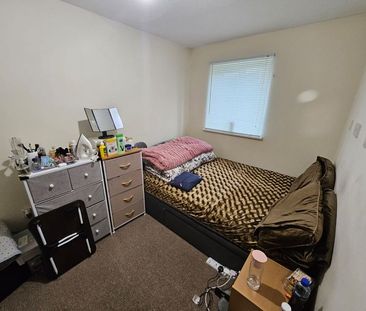 Oaktree Crescent - Photo 6