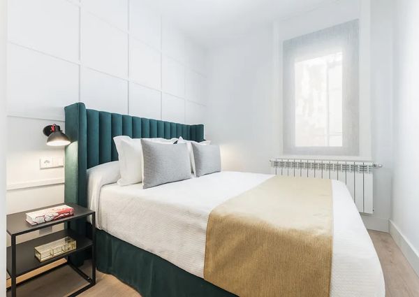 Calle del Doctor Castelo, Madrid, Community of Madrid 28009