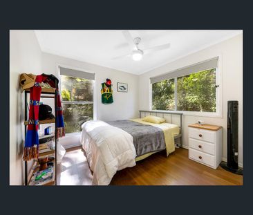 Charming Leafy Retreat - Character Home with Deck, Privacy & Style - Photo 4