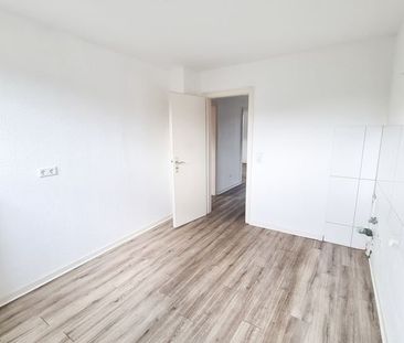 Gemütliche 2 Zimmer Dachgeschosswohnung mit Waldblick - Photo 3