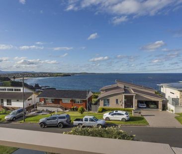 4 bedroom home with outstanding panoramic views... - Photo 6