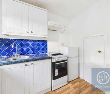 Peerless Drive, Harefield, Uxbridge, UB9 - Photo 2