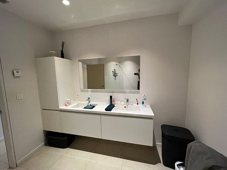 Kamer in modern appartement - Photo 2