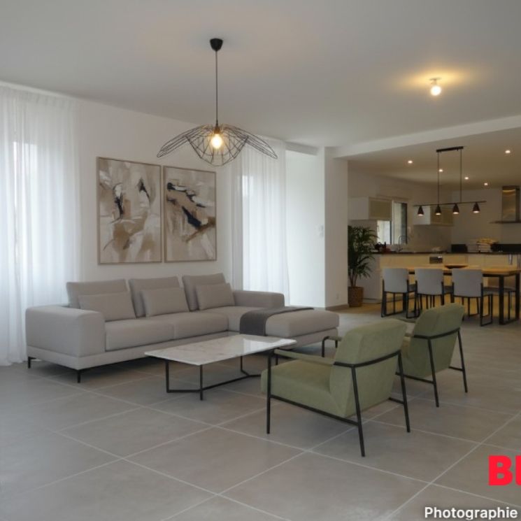 Location Maison 7 pièces 230m² PACE 35740 - Photo 1